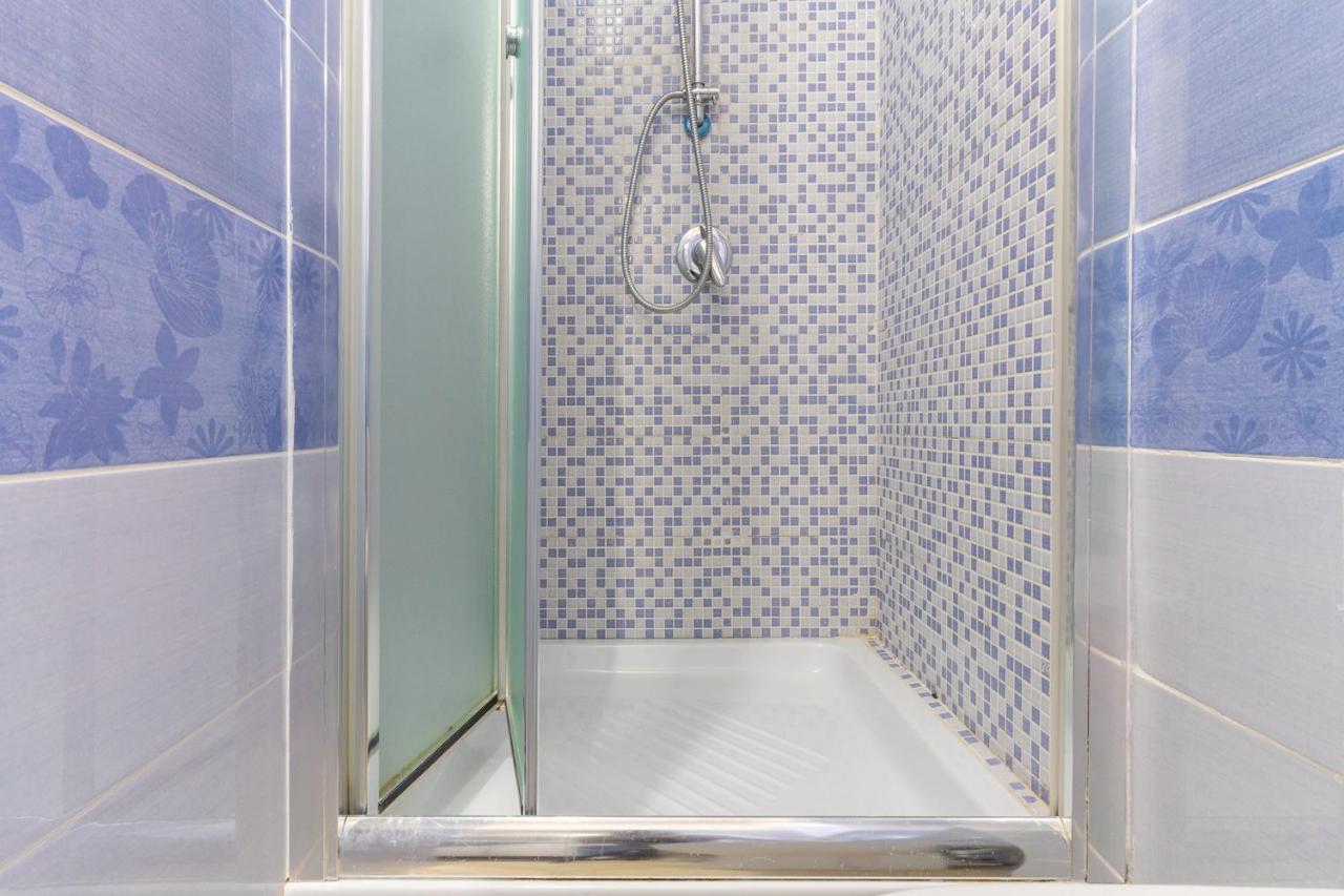 Seaside Apartament Near The Beach Минтурно Экстерьер фото